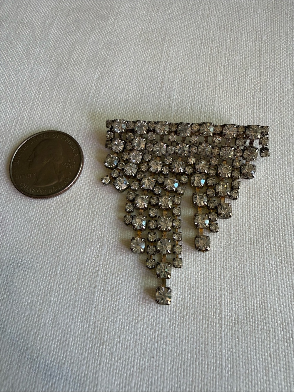 Vintage Art Deco Waterfall Brooch Rhinestone silver tone - Picture 6 of 11